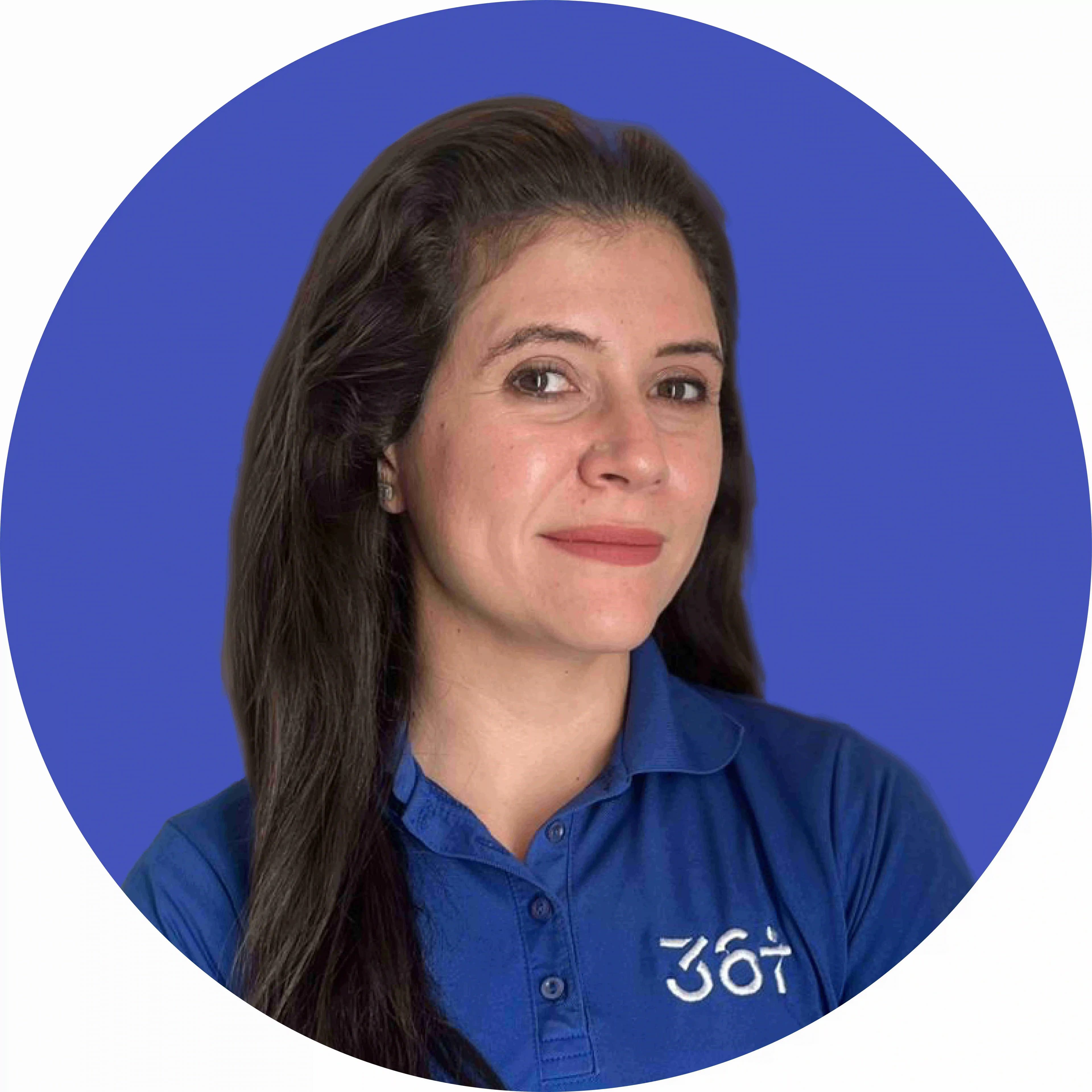 Carolina Cavazos — Director de Operaciones / COO