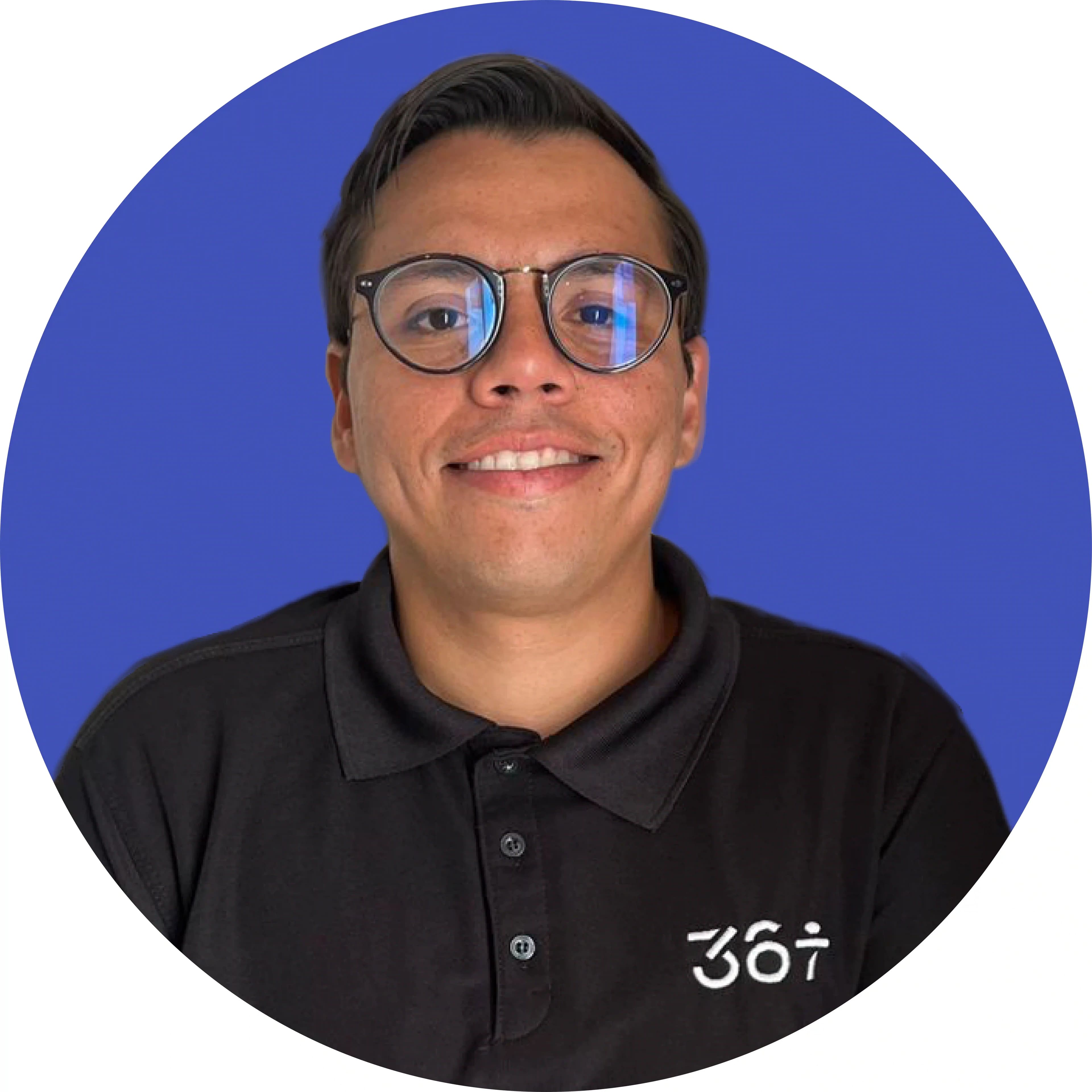 Daniel Mendoza — Gerente operaciones