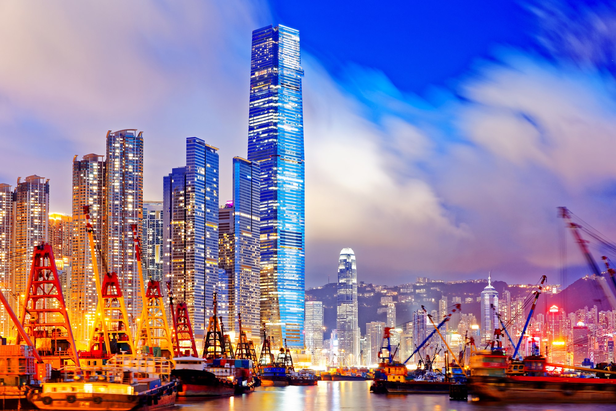 Equipo trabajando en logística de exportación